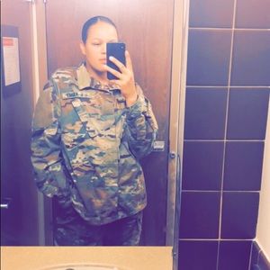 Meet your Posher, Alyssa